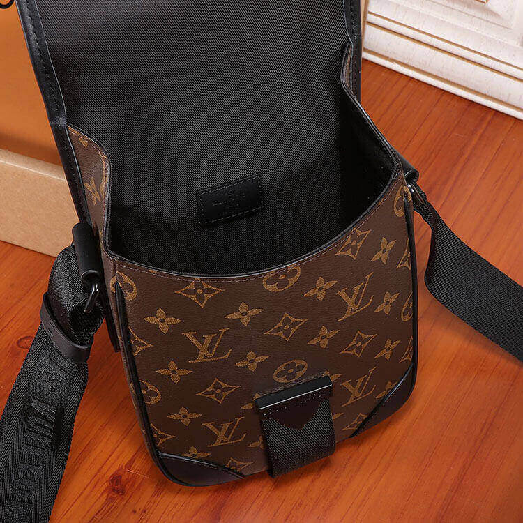 Replica LV Archy Messenger PM M46442 (6)