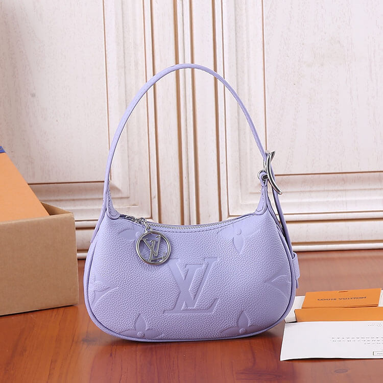 Replica LV Mini Moon M82426 (2)