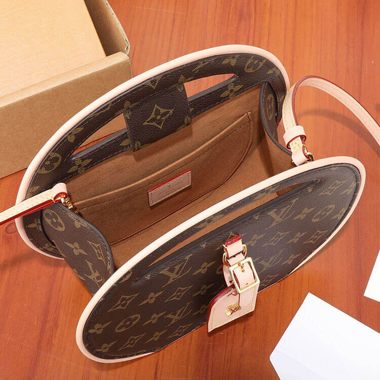 Replica LV Around Me PM M47117 (6)