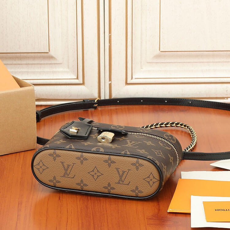 Replica LV Vanity Chain Pouch M47125 (5)