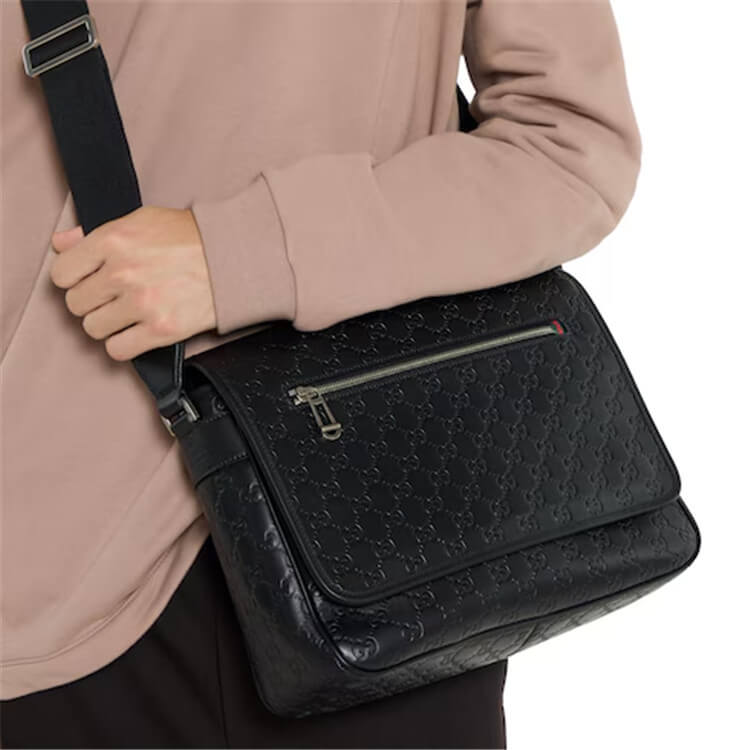 Replica Gucci GG Emblem Medium Crossbody Bag 850235 AAFOM 1053 (9)