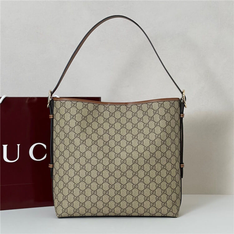 Replica Gucci GG Emblem Medium Shoulder Bag 847452 FAD6L 9758 (4)