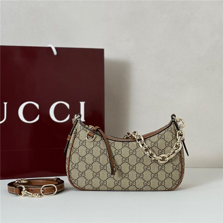 Replica Gucci GG Emblem Small Shoulder Bag 847447 FAD6L 9758 (2)