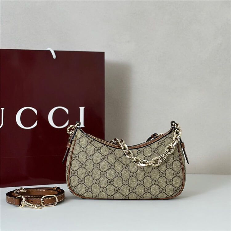 Replica Gucci GG Emblem Small Shoulder Bag 847447 FAD6L 9758 (4)