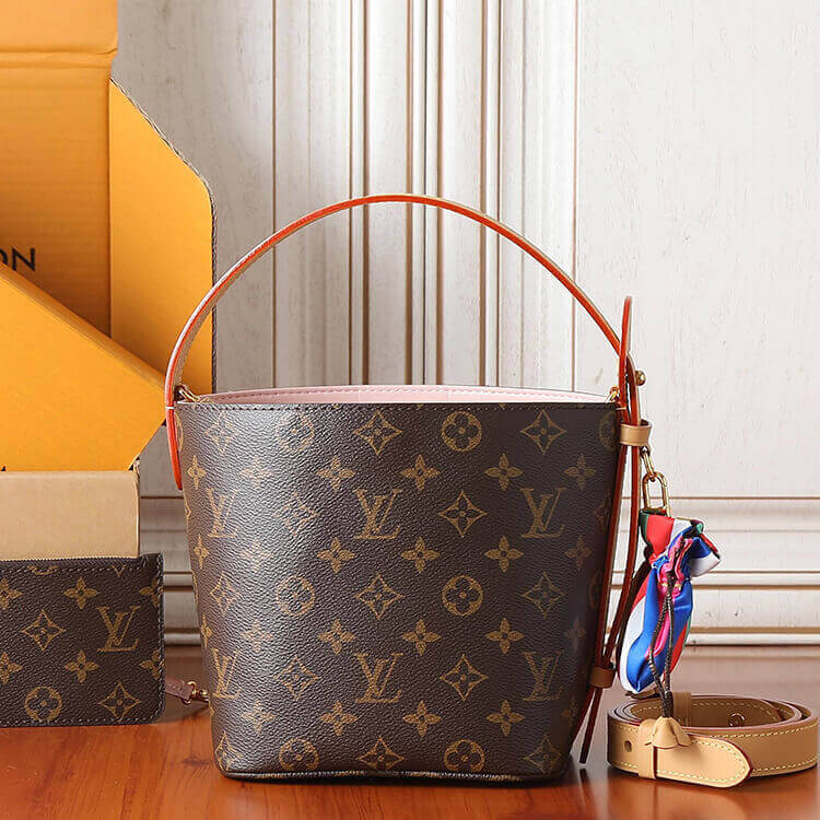 Replica LV All in BB M26642 (4)