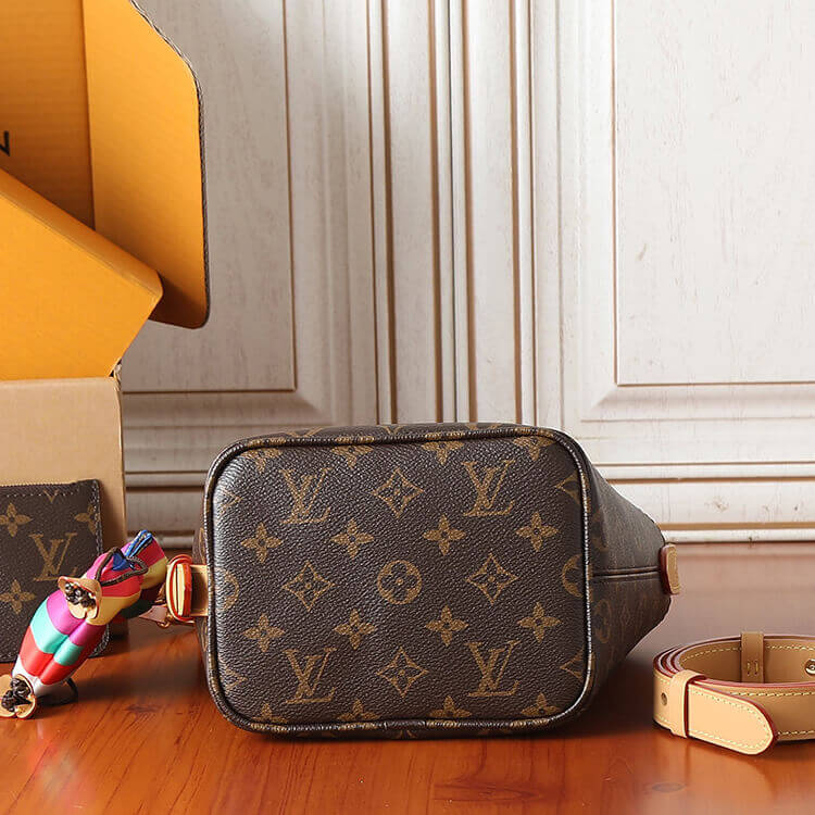 Replica LV All in BB M26642 (5)